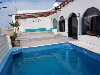 Bella Casa de Playa en Los Lobos Beach - 3