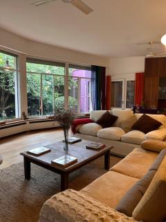 Villa Selva - Casa de diseño con jardín en Vicente López - 9