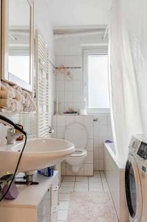 Business Flat Westend Nordend with Workspace Fast WiFi and Balcony - 0
