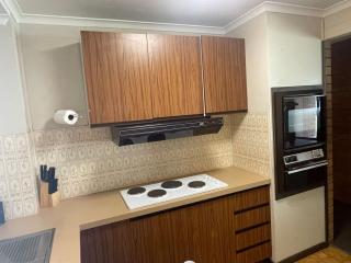 “Riverbank Retreat” Central unit on the river - 2