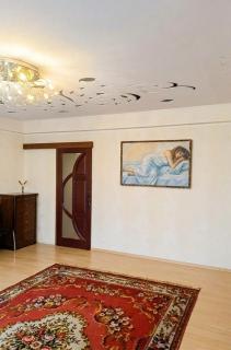 Spacious Apartment near Sarzhyn Yar, Botanic Garden - 1