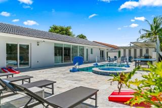 Miami Luxury Escape - Heated Pool Jacuzzi & BBQ - 3