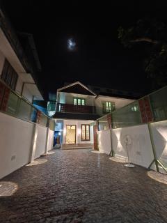 1300sqft 3BHK AC 4bath for Families Kochi Vyttila - 8