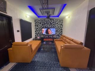 Stylish Homestay with Private Parking - 7