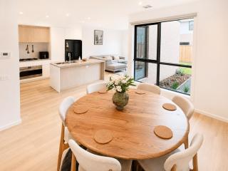 Papillon Home - 5