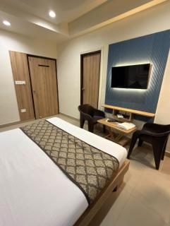 Hotel Mahadev Villa Elite - 3