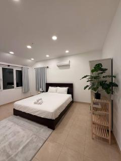 Thảo Điền Pool Villa with Karaoke - 6
