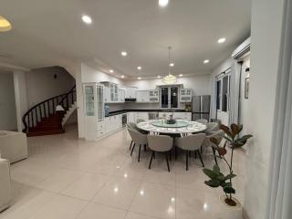 Thảo Điền Pool Villa with Karaoke - 2
