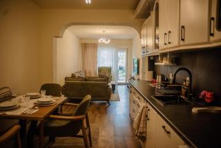05AirBnb - 4