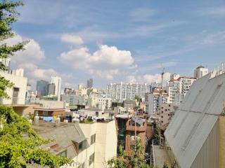5 min to Gangnam-gu Office Station, 5 min to Cheongdam Station, 3BR, Spacious, 1 min to Cheongdam Luxury Street, Apgujeong, COEX, 5 min by car to Seongsu - 9