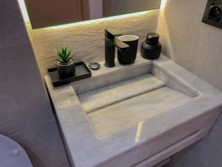 Oasis Hills - Stylish cocoon with terrace - 3