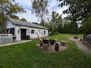1 bedroom bungalow house - 3