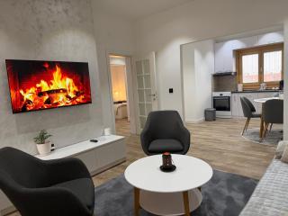 Q Apartment 1 - 7