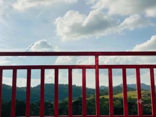 Misty Mountain View Rooms - 2