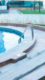 Modern Studio with SeaView Pool & Gym - 8