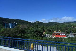 Misty Mountain View Rooms - 9