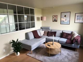 Cozy 2-Bedroom Home near nature and city - 4