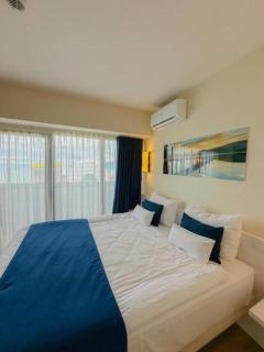 Batumi Orbi City Sea View Rooms - Batumi - 4