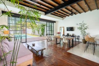 Villa Jannu by DreamAwayBali - 1
