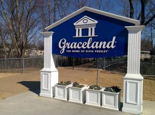 Gated Cottage Community! Ideal Midtown Spot - 3