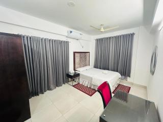 Luxurious apartment in Dhaka - Bāiljuri - 4