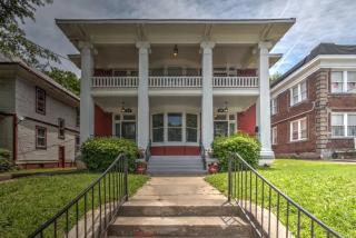 Historic but Modern with Relaxing Natural Light - 1