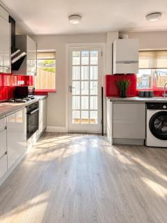 5 bedrooms home in Sidcup free parking - 4