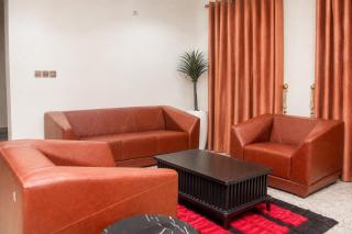 Nimkenhive Apartment and Suites - 8