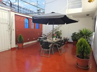 Casa Independiente muy cerca al centro historico - Los Profesionales - 9