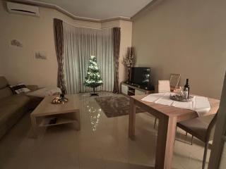 Riverside Mansion - 9