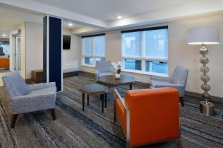 Holiday Inn Express Hotel & Suites Uptown Fredericton by IHG - 4