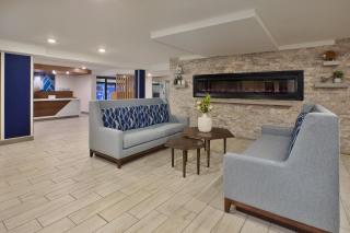 Holiday Inn Express Hotel & Suites Uptown Fredericton by IHG - 1