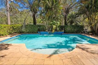 Family Retreat Private Poo Multi Living Full AC - 0