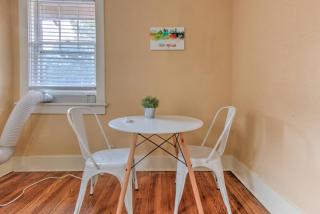 Craftsman Guest Suite | Heart of Cooper-Young - 3