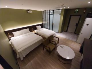 Jeonju Jazz Around Hotel - 9
