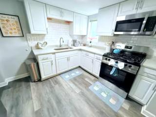 Spacious 5BD 2BA Home Close To Oakbrook - 9