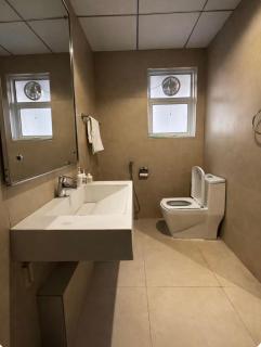 Cozy One-Bedroom Apartment in Chinar Apartments - 0