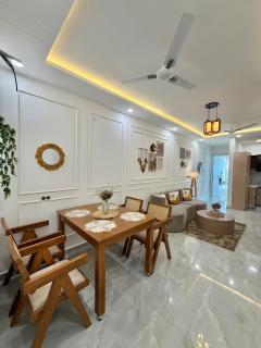 Peaceful Mountain View 2BHK apartment with Balcony - 5