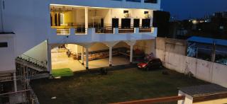 Hotel R K Palace - 1