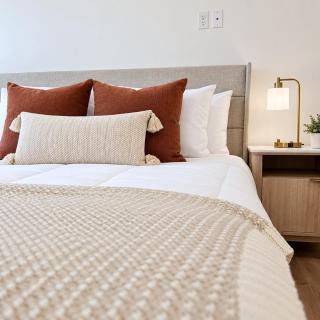 Downtown SLC Studio King Bed Free Parking - 9