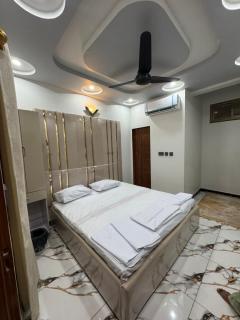 MJ Guest House - 7