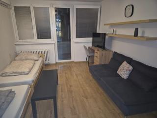 Center quiet Apt - 2