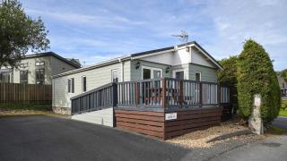 Lodges at Bryncarnedd, Aberystwyth - 9