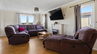 Lodges at Bryncarnedd, Aberystwyth - 5