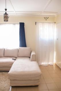 Charis Stays - Cozy 1BR Near ELD CBD - 6
