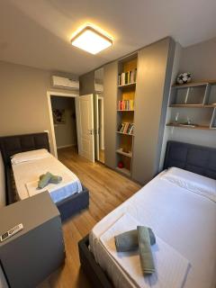 Xhenis Apartment - 5