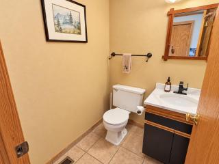 3BR Townhome Ski In Ski Out Pool Hot Tub - 4
