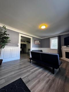 Modern Retreat - 4