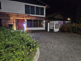 Ivy's Place - 7
