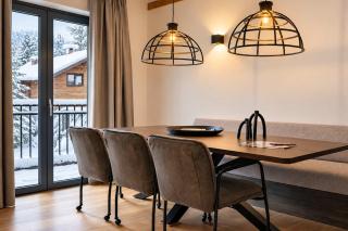 Stylish Loft Apartment with Mountain View near the Lake - 3